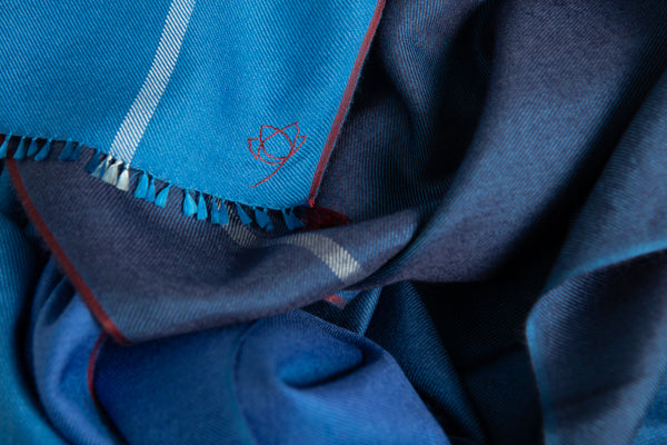 Écharpe Colorblock en soie laine bleu